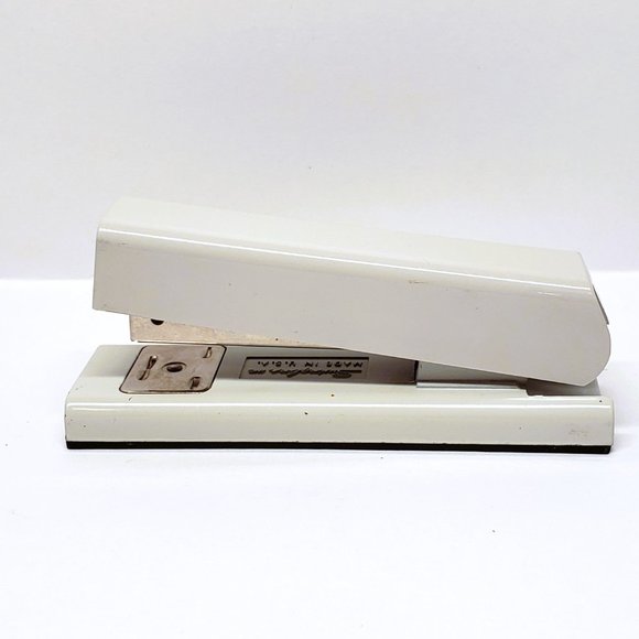 Vintage Swingline Stapler Small Light Gray 5" Made in USA - Picture 4 of 10